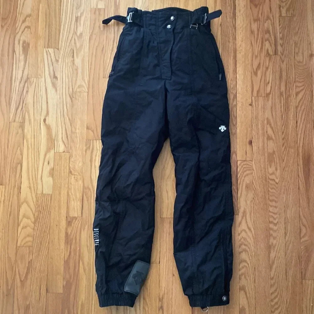 DESCENTE sz 10 black ski pants adjustable waist and ankle great pre owned cond